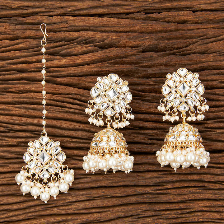 Indo Western Classic Earring Tikka With Gold Plating 109172