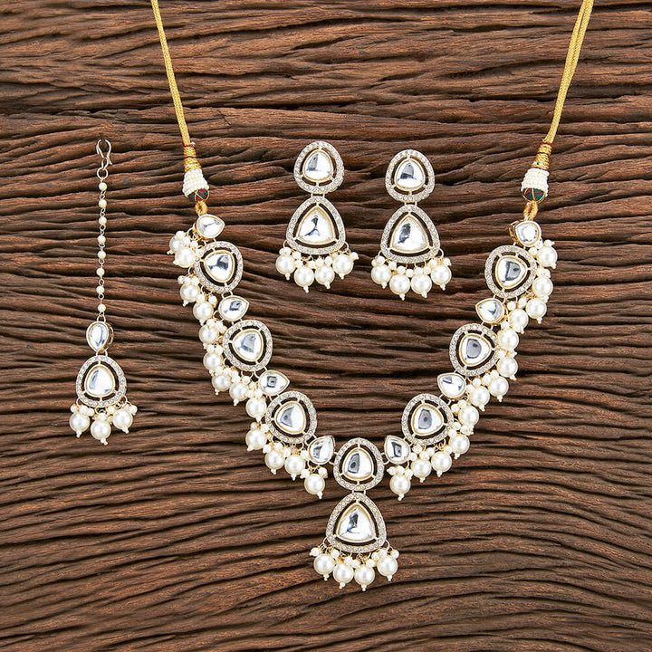 Indo Western Stone Necklace With Gold Plating 109860