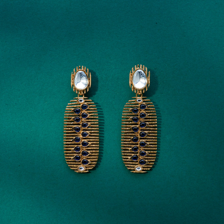 Indo Western Delicate Earring With Mehndi Plating 111602