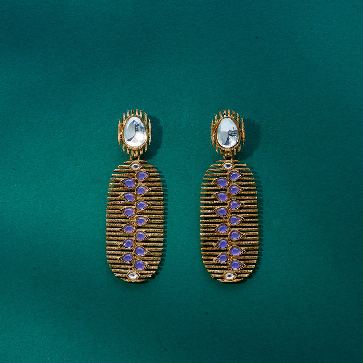 Indo Western Delicate Earring With Mehndi Plating 111602