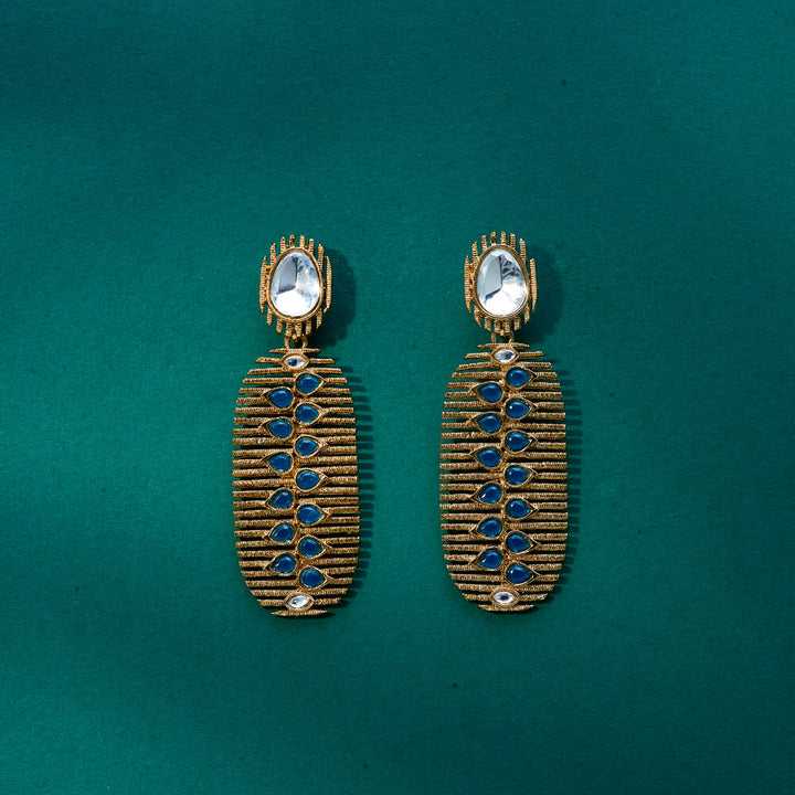 Indo Western Delicate Earring With Mehndi Plating 111602