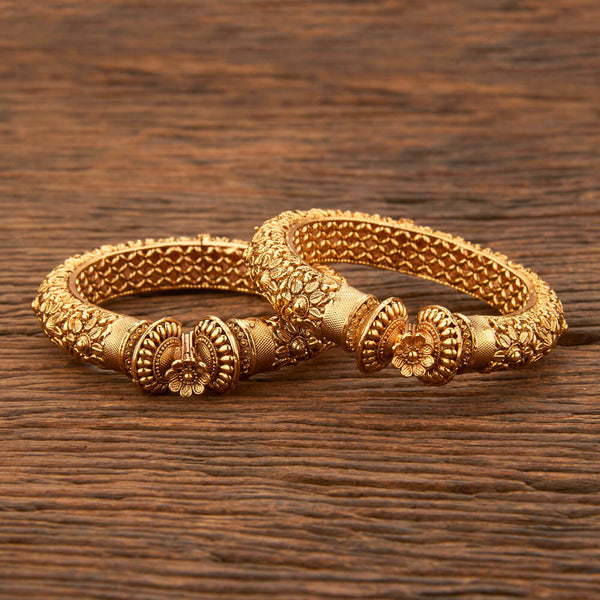 Antique Openable Bangles With Gold Plating 212806