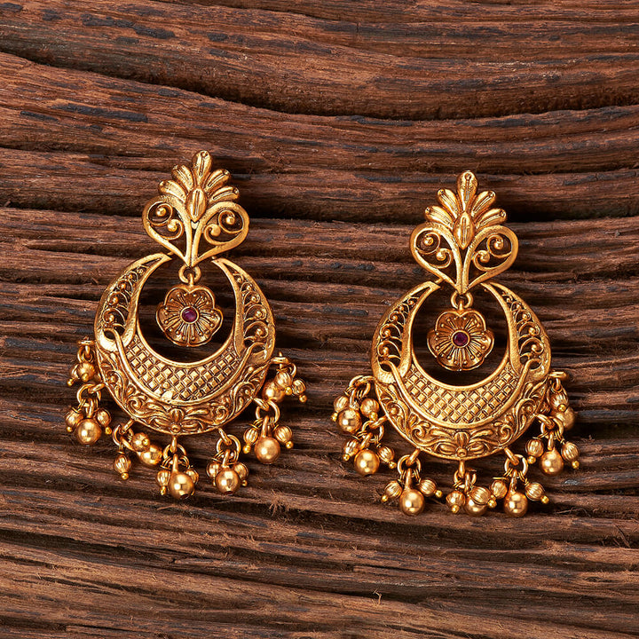 Antique Chand Earring With Matte Gold Plating 213865