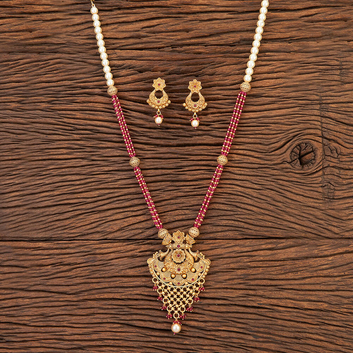 Antique Moti Pendant Set With Matte Gold Plating 215913