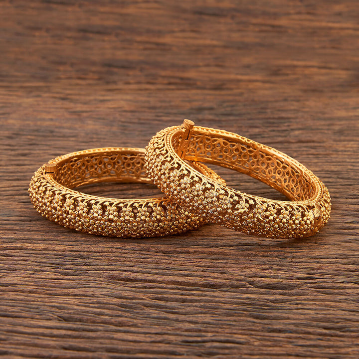 Antique Plain Matte Gold Bangles With Matte Gold Plating 216291