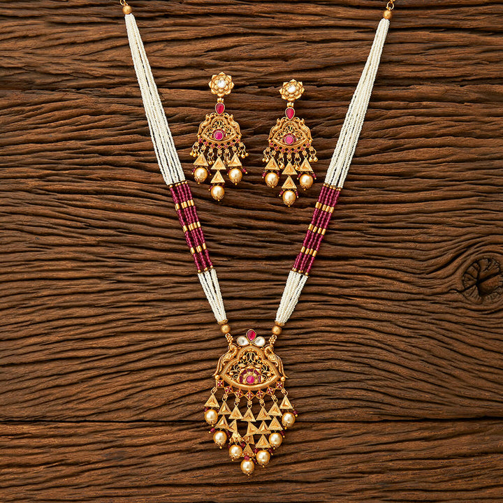 Antique Mala Pendant Set With Matte Gold Plating 216505