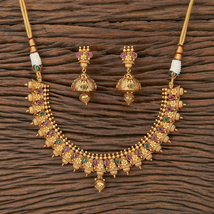 Antique Classic Necklace Set With Matte Gold Plating 217425