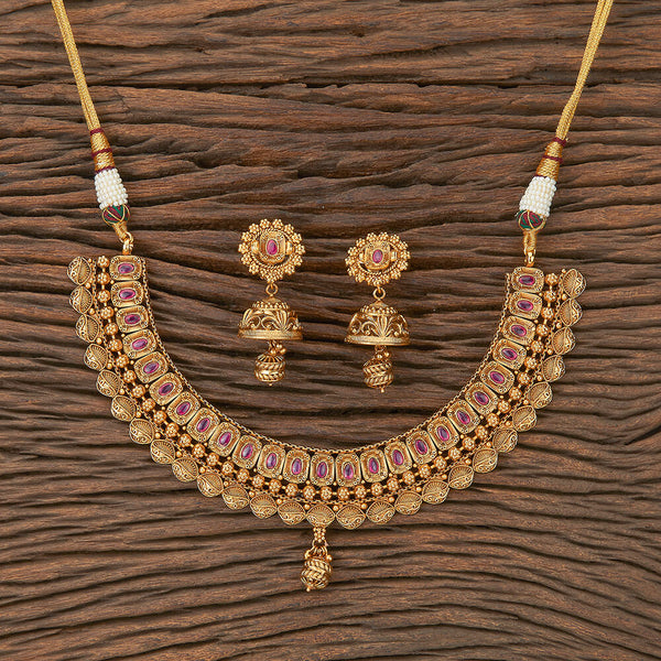 Antique Classic Necklace Set With Matte Gold Plating 217426