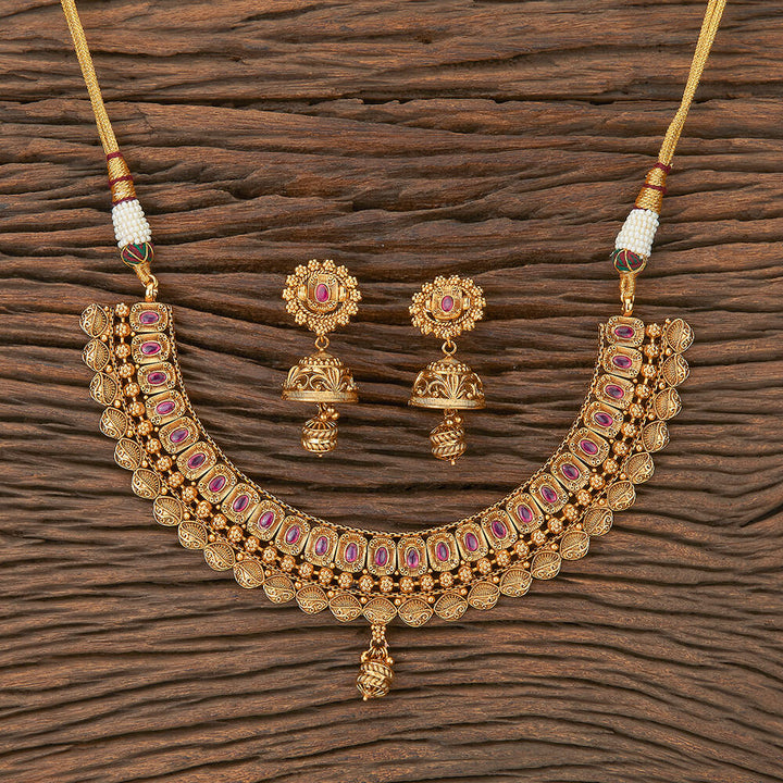 Antique Classic Necklace Set With Matte Gold Plating 217426