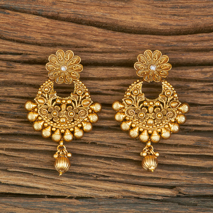 Antique Chand Earring With Matte Gold Plating 218146