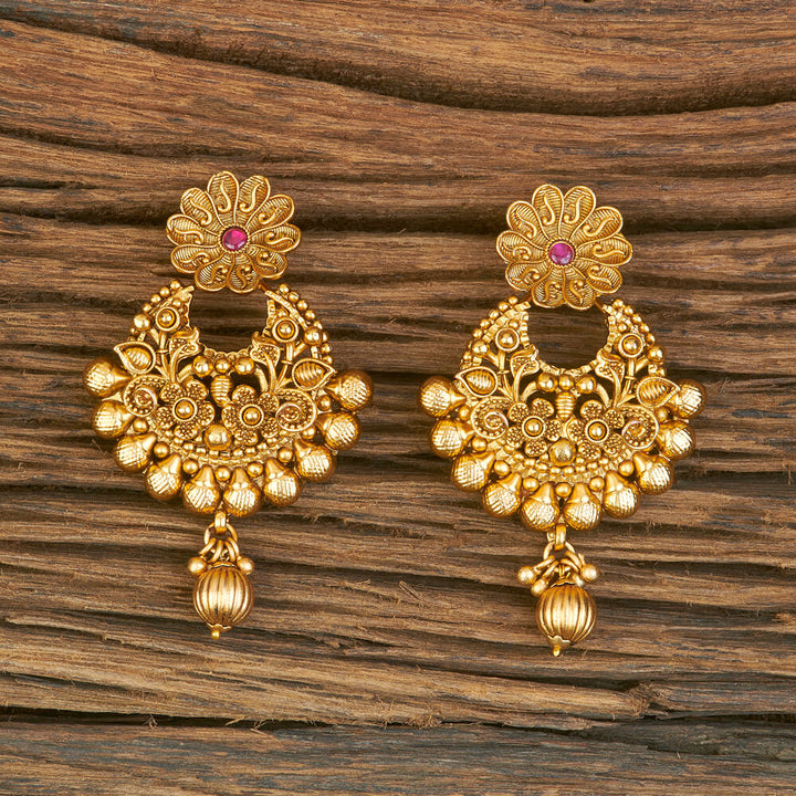 Antique Chand Earring With Matte Gold Plating 218146