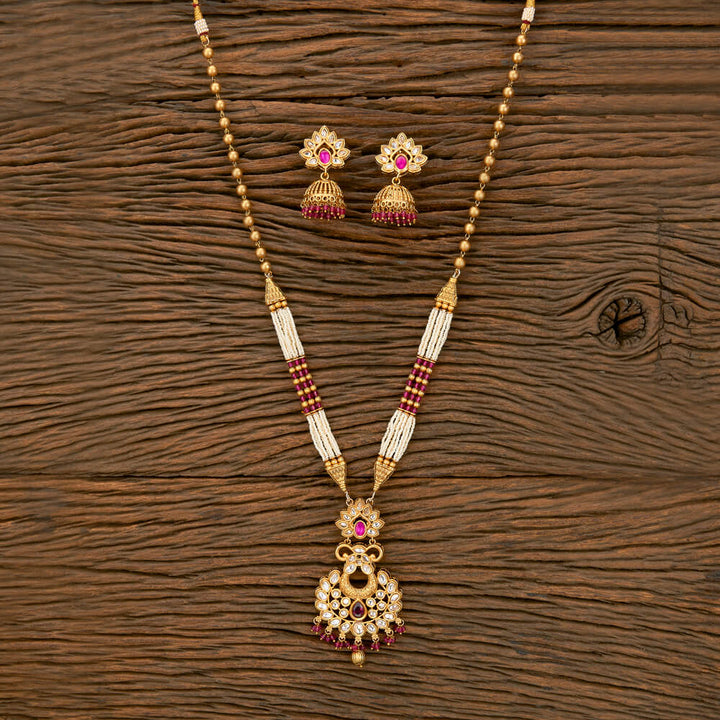 Antique Mala Pendant Set With Matte Gold Plating 219507