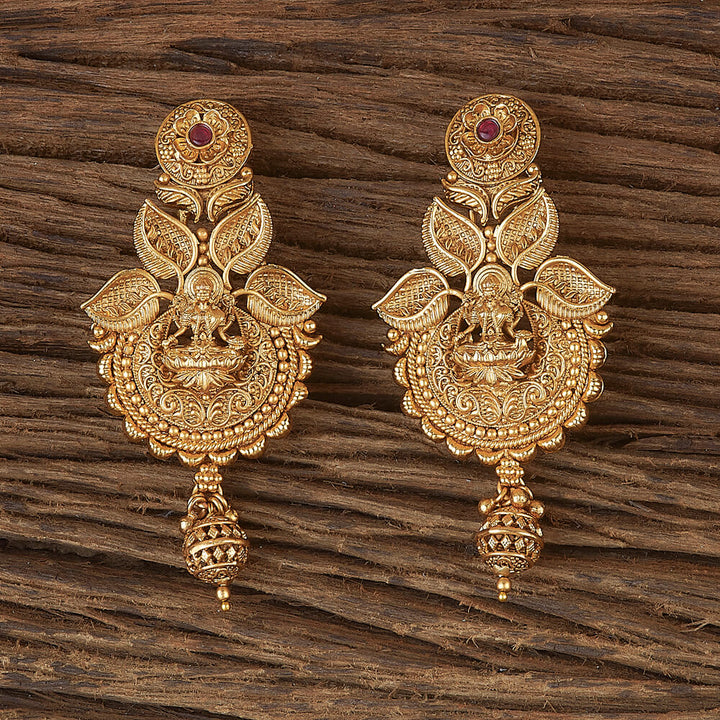 Antique Temple Earring With Matte Gold Plating 220237