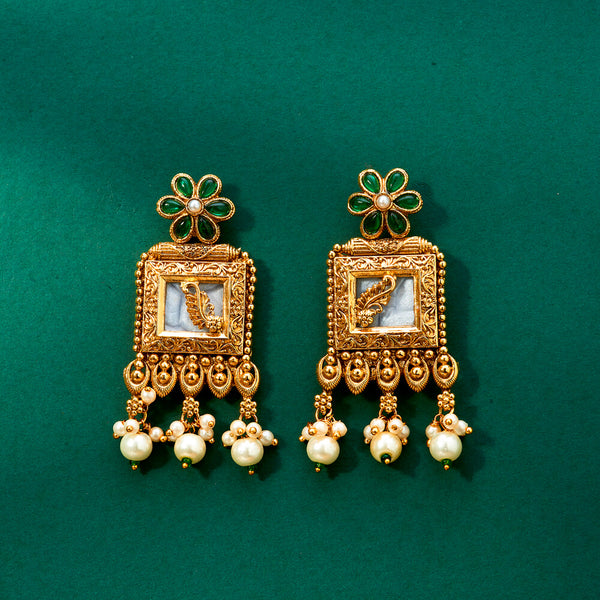 Antique Pearl Earring With Gold Plating 221979