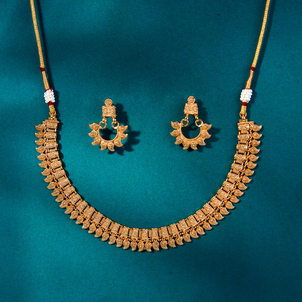 222604 Antique Plain Gold Necklace With Gold Plating