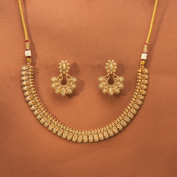 224076 Antique Plain Gold Necklace With Gold Plating