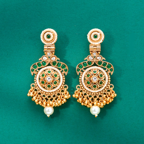 224240 Antique Classic Earring With Matte Gold Plating