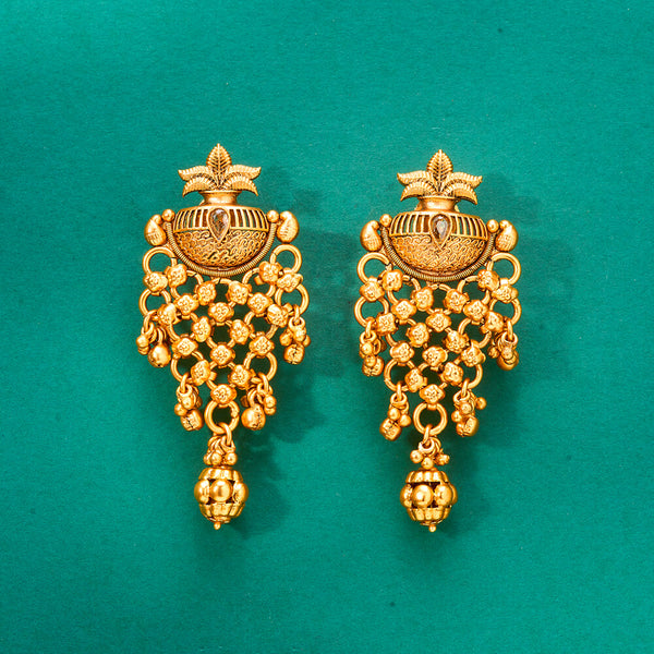 224303 Antique Classic Earring With Matte Gold Plating