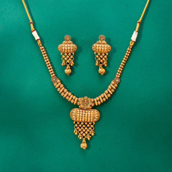 224531 Antique Classic Necklace With Matte Gold Plating