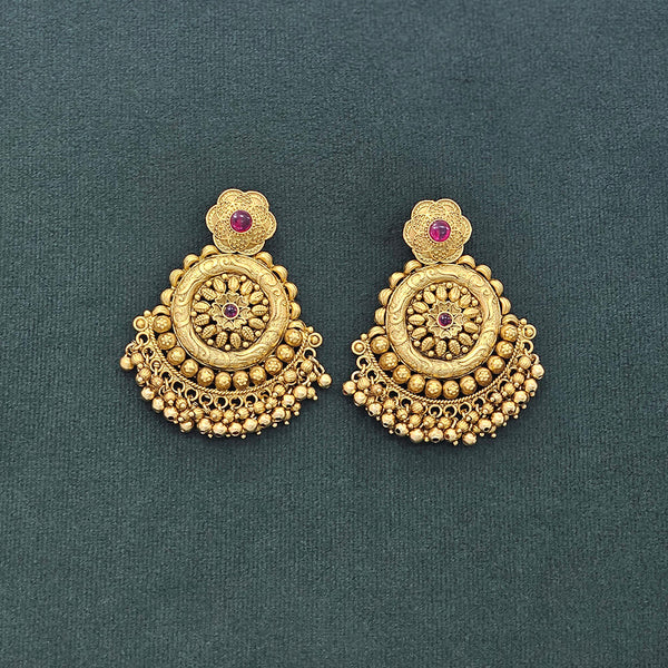 225432 Antique Classic Earring With Matte Gold Plating