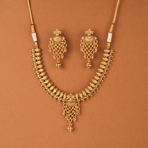 225462 Antique Classic Necklace Set With Matte Gold Plating