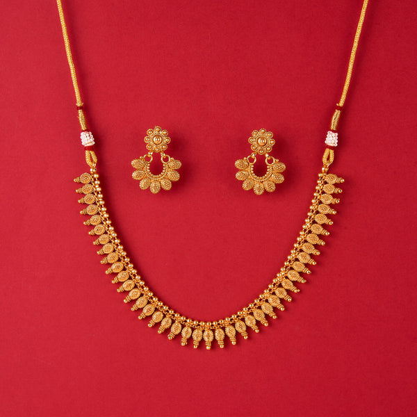 225824 Antique Plain Gold Necklace With Gold Plating
