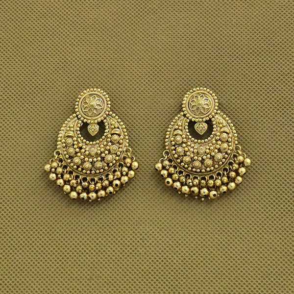 226112 Antique Classic Earring With Matte Gold Plating