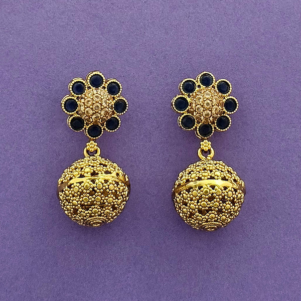 226182 Antique Classic Earring With Gold Plating