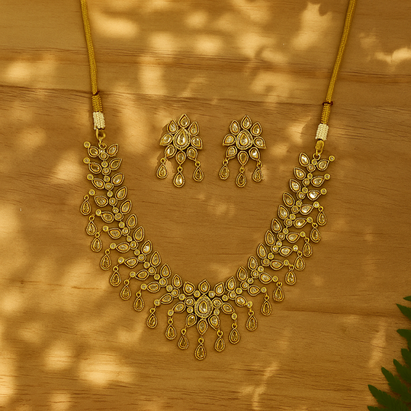 226244 Antique Classic Necklace With Gold Plating