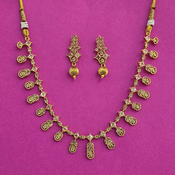 226531 Antique Classic Necklace With Gold Plating