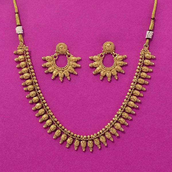 226950 Antique Classic Necklace With Gold Plating