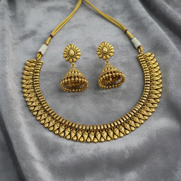 227342 Antique Plain Matte Gold Necklace SetWith Matte Gold Plating