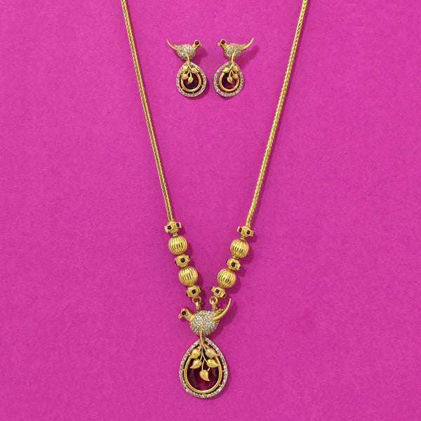 227776 Antique Classic Pendant Set With Gold Plating