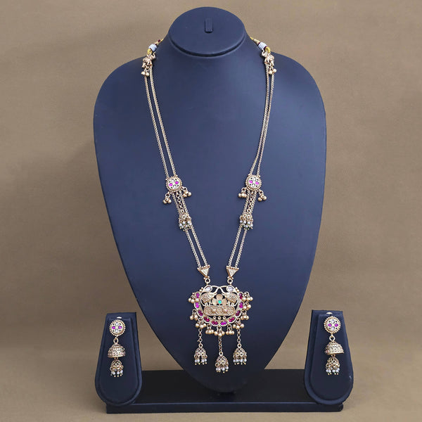 227796 Antique Classic Pendant Set With Matte Gold Plating