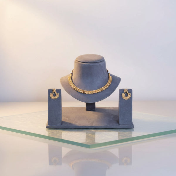 228011 Antique Delicate Necklace With Gold Plating