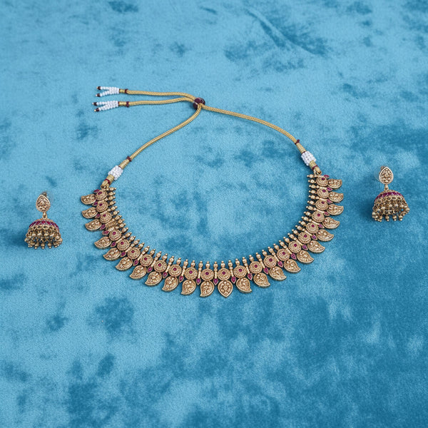 228179 Antique Classic Necklace With Gold Plating