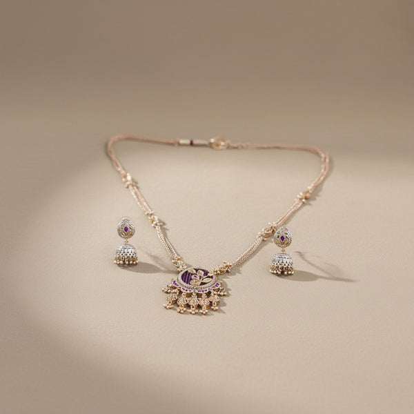 228197 Antique Classic Pendant Set With Matte Gold Plating