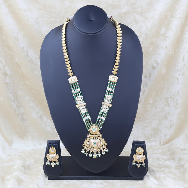 228296 Antique Meenakari Pendant Set With Gold Plating