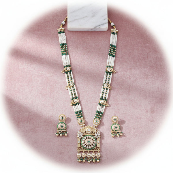 228307 Antique Moti Pendant Set With Gold Plating