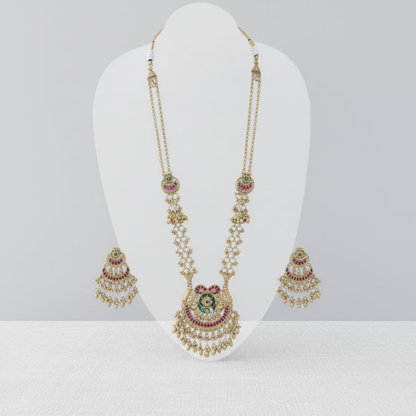 228519 Antique Classic Pendant Set With Matte Gold Plating