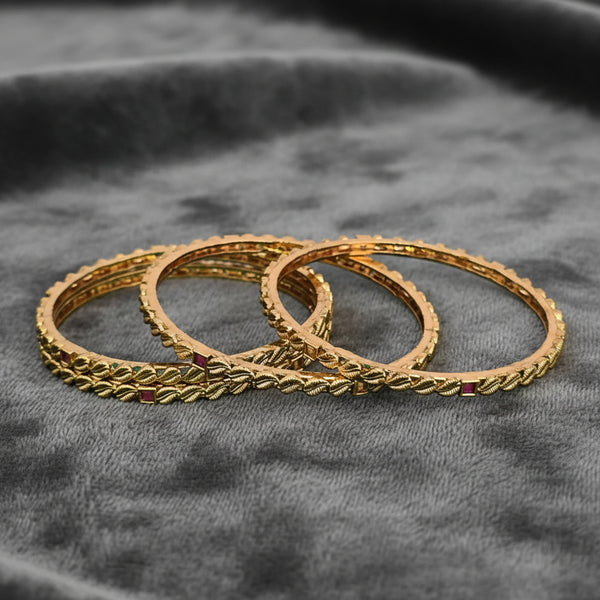 228580 Antique Classic Bangles With Gold Plating