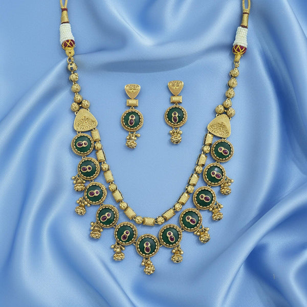 228866 Antique Classic Necklace With Matte Gold Plating