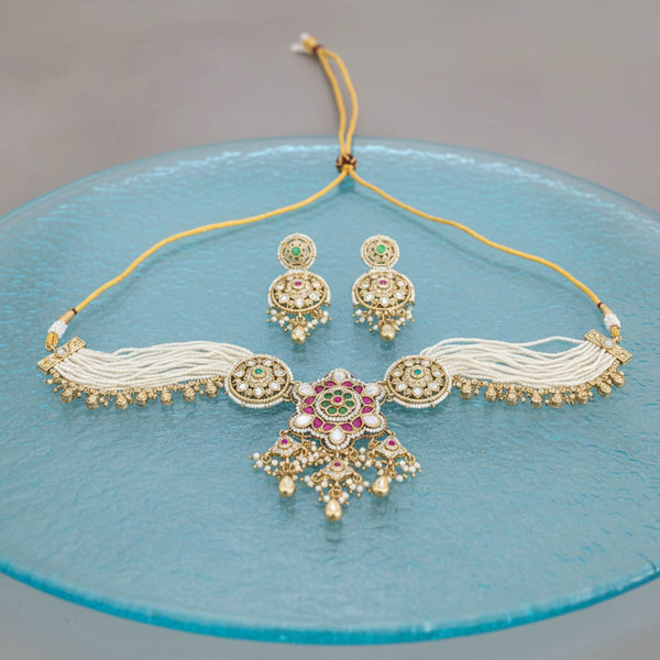 228904 Antique Choker Necklace With Gold Plating