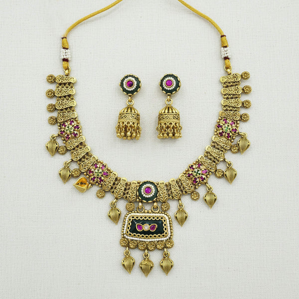229433 Antique Classic Necklace With Gold Plating