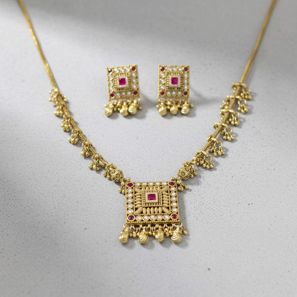229663 Antique Classic Pendant Set With Gold Plating