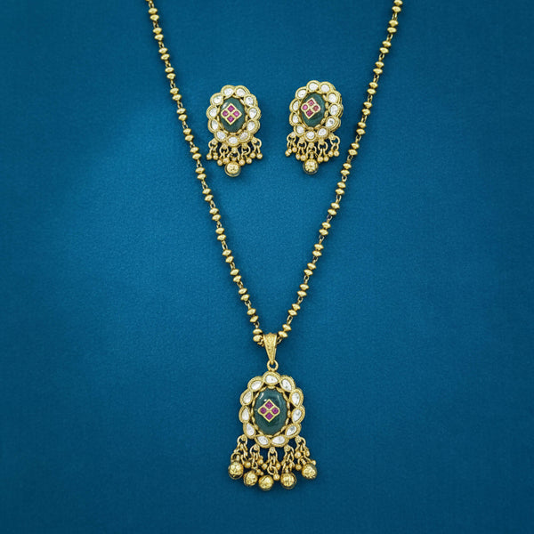 229900 Antique Classic Pendant Set With Gold Plating