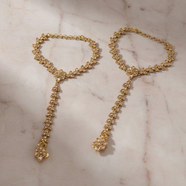 24144 Antique Classic Hath Pan with mehndi plating