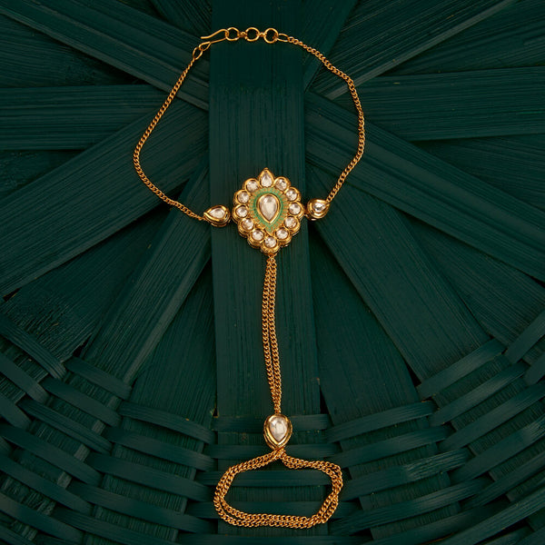 300750 Kundan Classic Hath Pan With Gold Plating