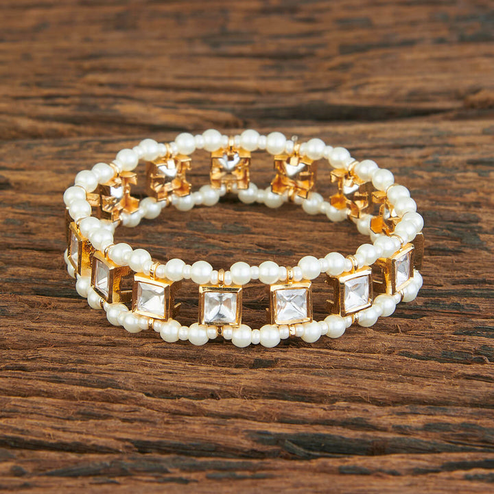 Kundan Classic Bracelet With Gold Plating 302025