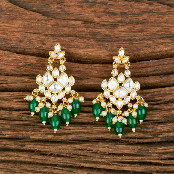 Kundan Delicate Earring With Gold Plating 302044